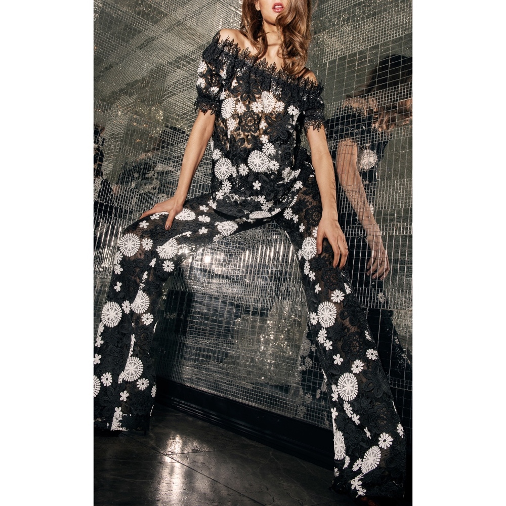 HOST PICK -Naeem Khan Guipure Lace Off-the-Shoulder Top Dress